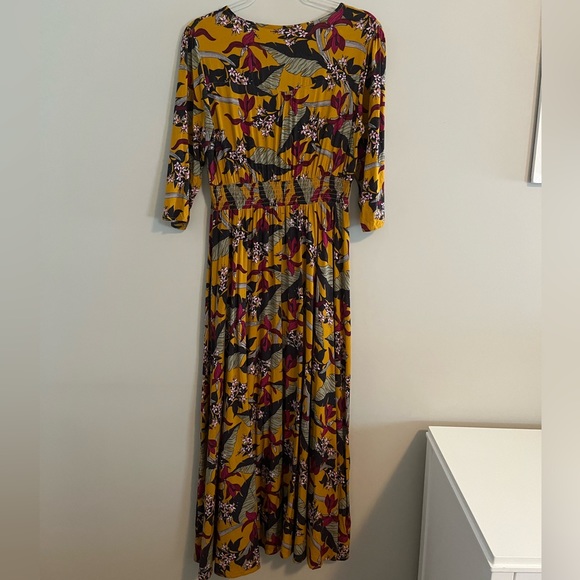 M • NOLLBY | Large | Goldenrod Full Floral Dress | 17” pit to pit - Picture 9 of 13